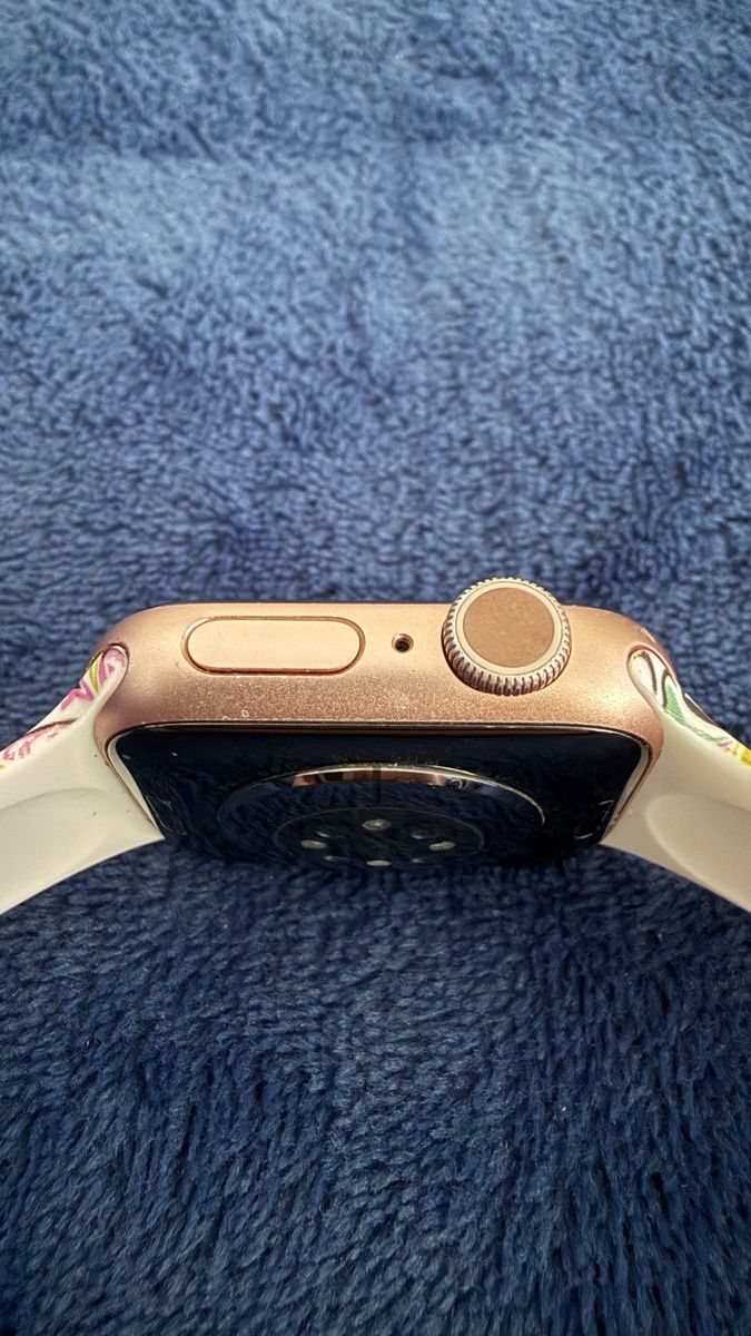 Apple Smartwatch: Apple Watch Series 6 – Nuovo (secondo la descrizione) da Urdorf venduto da RDLazic 5