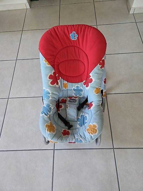 Chicco Sdraiette & Sdraiette a dondolo: Babysitter, Babywippe - Chicco – Usato da Konolfingen venduto da carXcrea 1