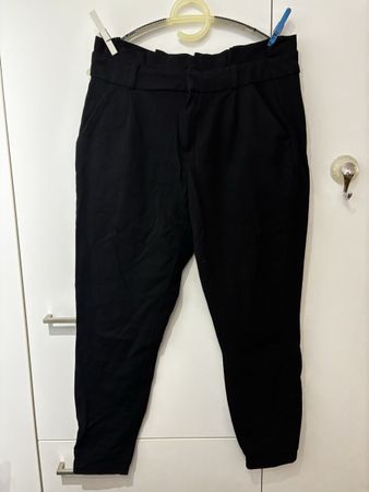 Schicke, schwarze Stoffhose, Vero Moda, Gr. L/32