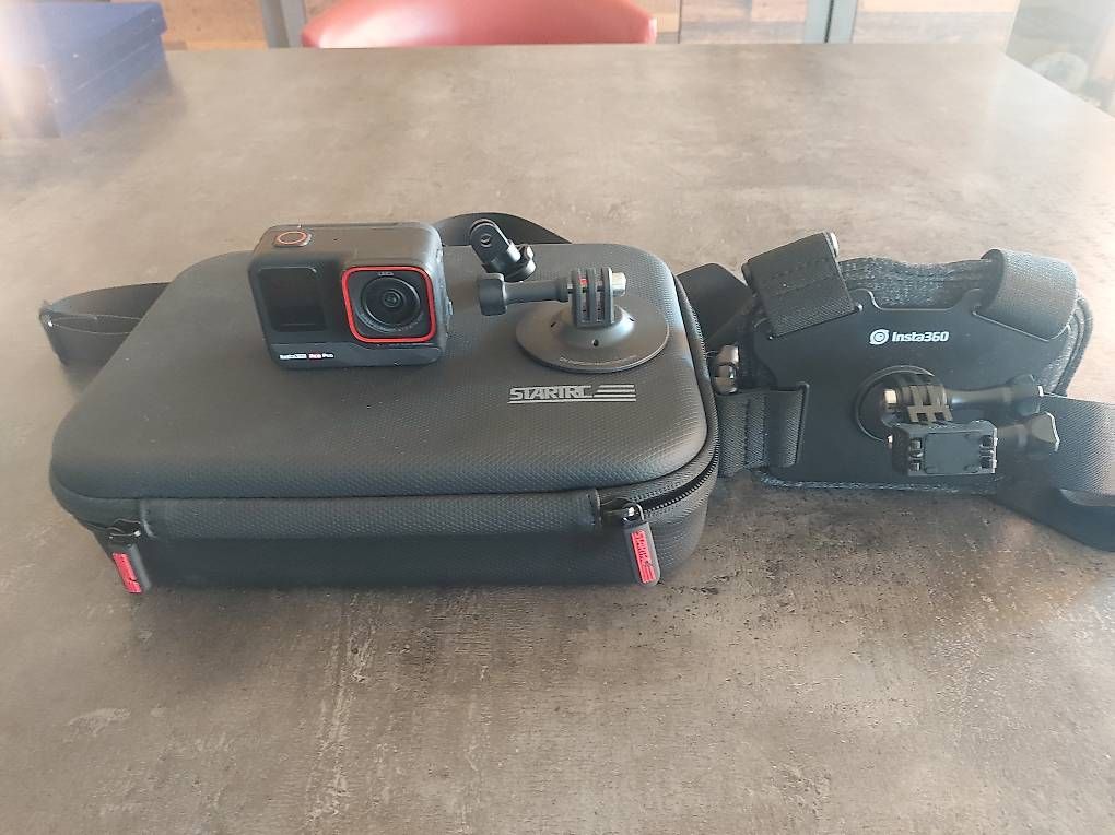 Insta360 Videocamere: Insta360 ace pro – Usato da Savièse venduto da mag_58f8 2