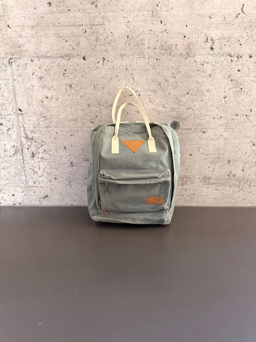 Zaini: Anvvar Rucksack/Backpack grün – Usato da Ilanz venduto da daria007