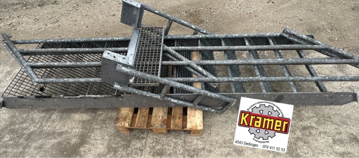 Escaliers: Treppe mit Geländer – D'occasion à Deitingen par RK68