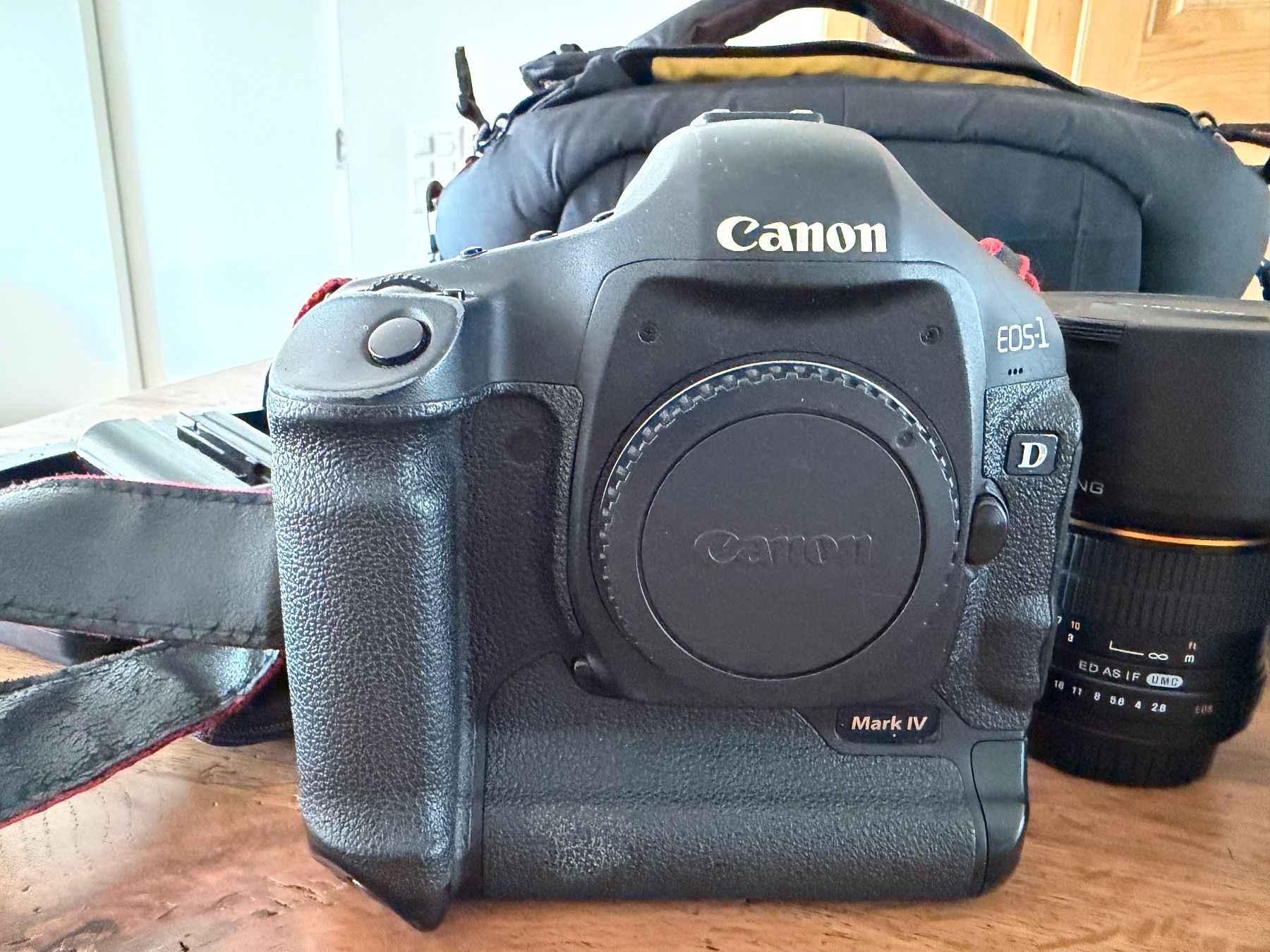 Canon Appareil photo: CANON EOS EOS-1D X MARK IV FULL SET – D'occasion à Männedorf par swissprofi 2