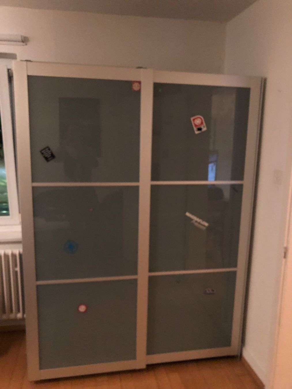 Armoires: Kleiderschrank – D'occasion à Zürich par niborgen 2