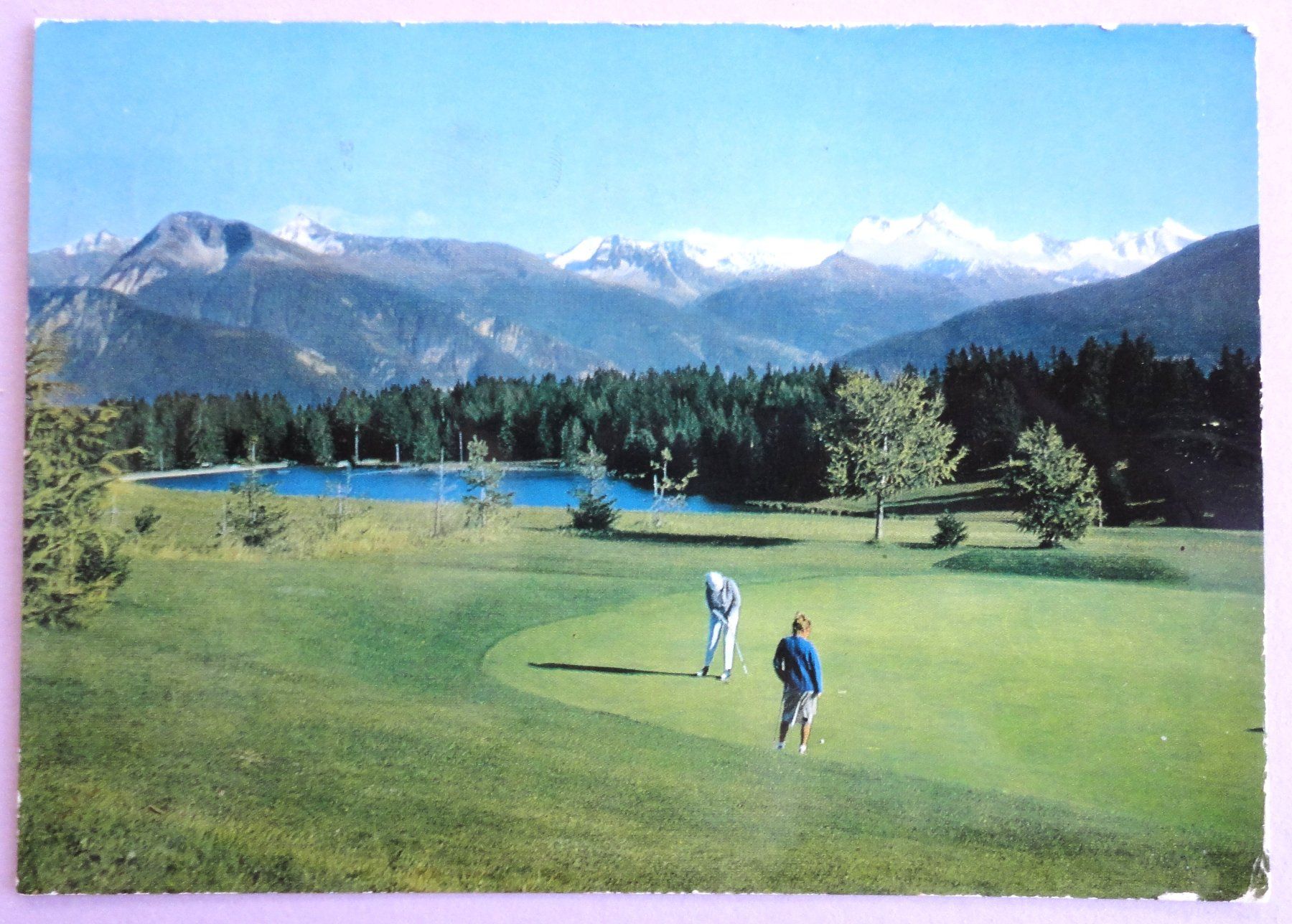 Cartoline postali: Montana, scène de golf – Difettoso da Fétigny venduto da Billy2miny