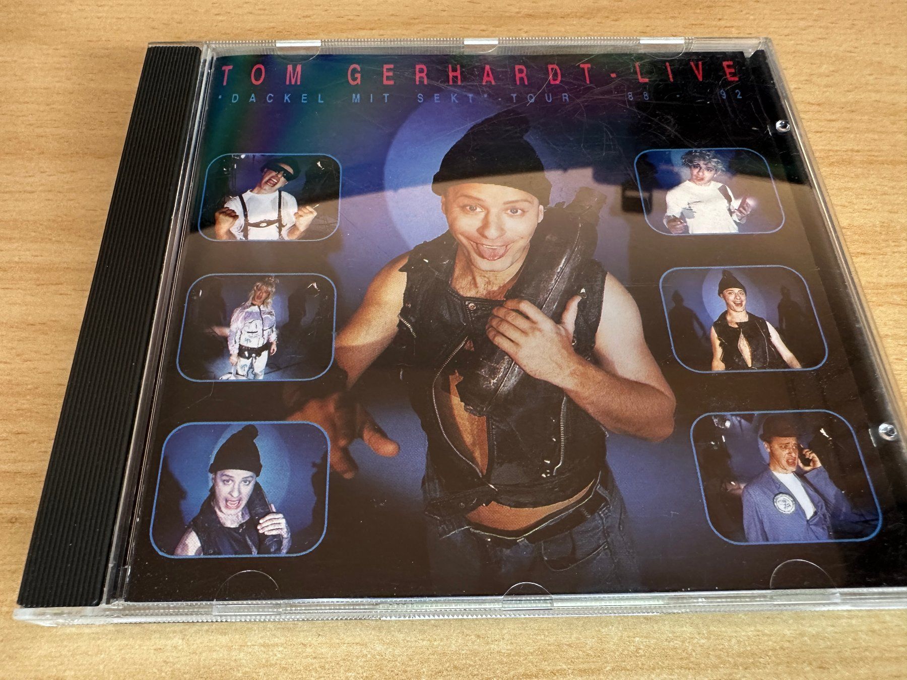 CDs: Tom Gerhardt – Live "Dackel Mit Sekt" - Tour '88 - '92 – Gebraucht aus Rikon im Tösstal von Alpenmutz