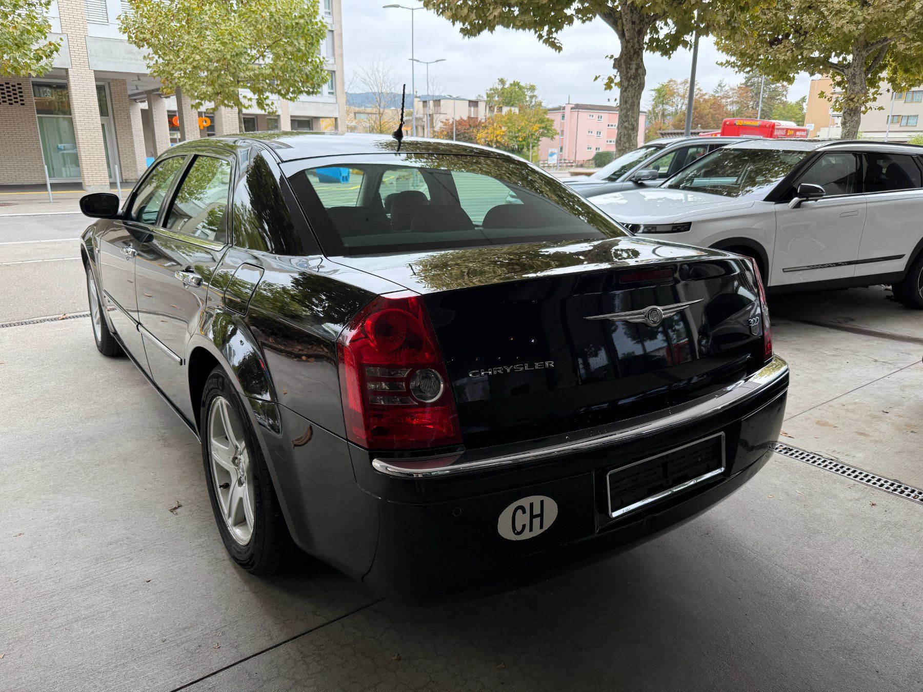 Chrysler Automobili: Chrysler 300 C – Usato da Geroldswil venduto da garagekleinag 2