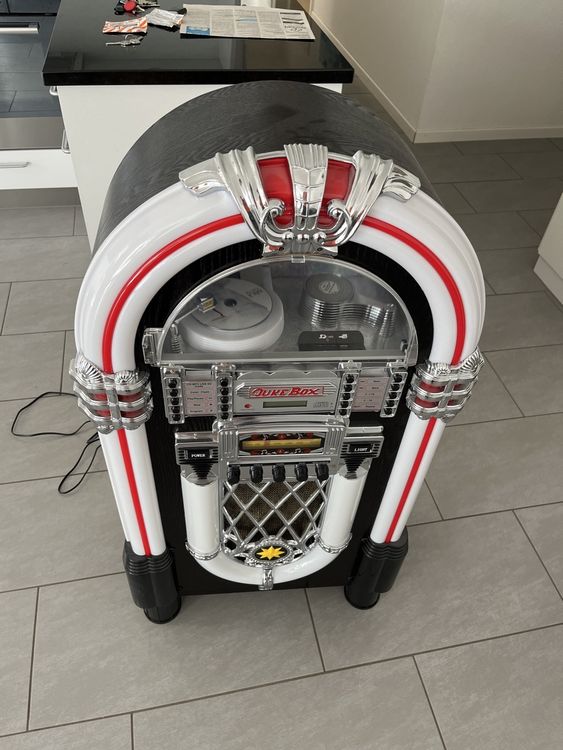 Retro Jukebox Musikbox mit CD, USB, Radio (Gebraucht) in Kappelen für ...