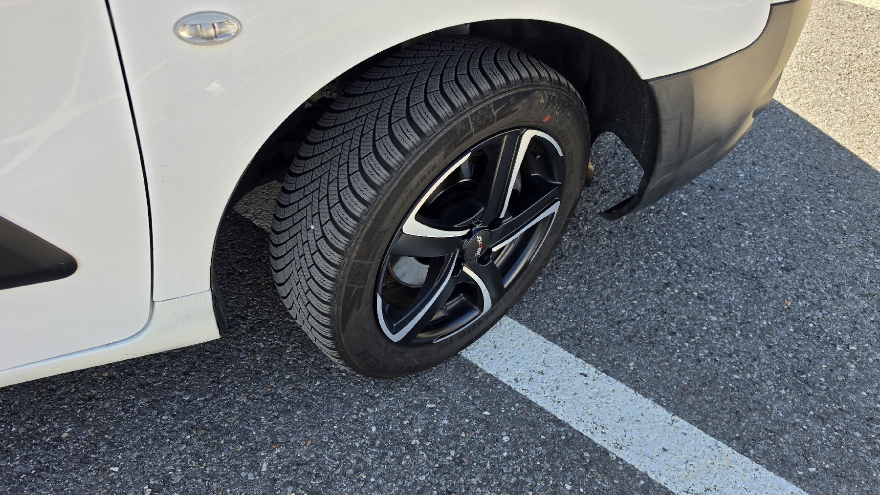 Peugeot Automobili: Peugeot Partner HDI Fourgon long, année 2011 – Usato da La Chaux-de-Fonds venduto da vil_7v6g 3