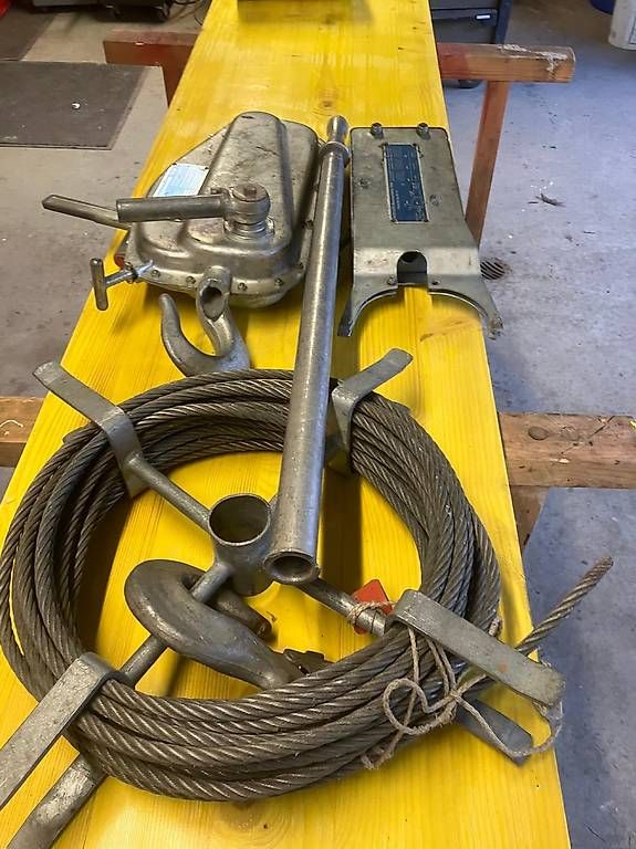 Altro per stoccaggio & trasporto: Habegger Seilzug Seilwinde – Usato da Masein venduto da kingcobra76