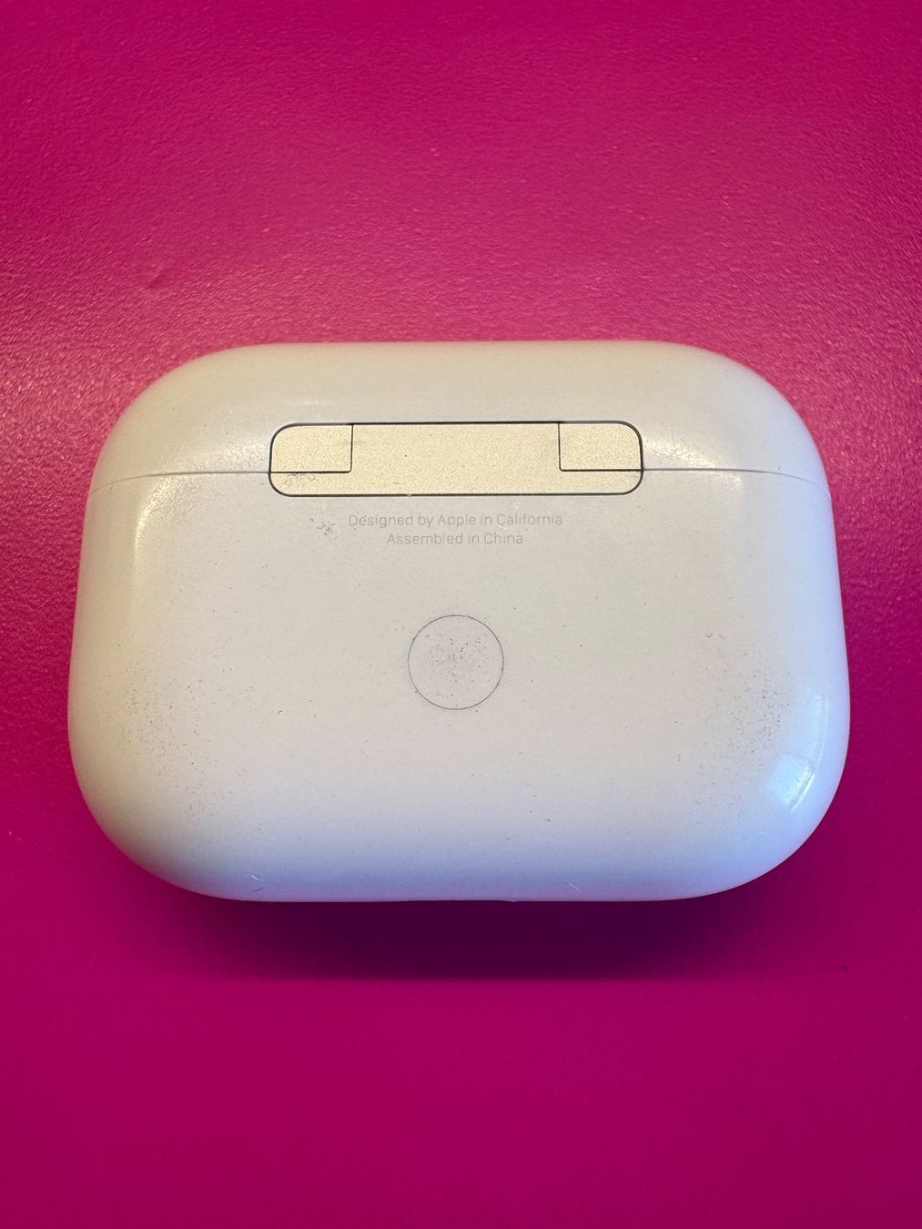 Apple Caricabatterie: Apple AirPods Pro2 charging case (A2968). – Usato da Lausanne venduto da sil_2dxk 2