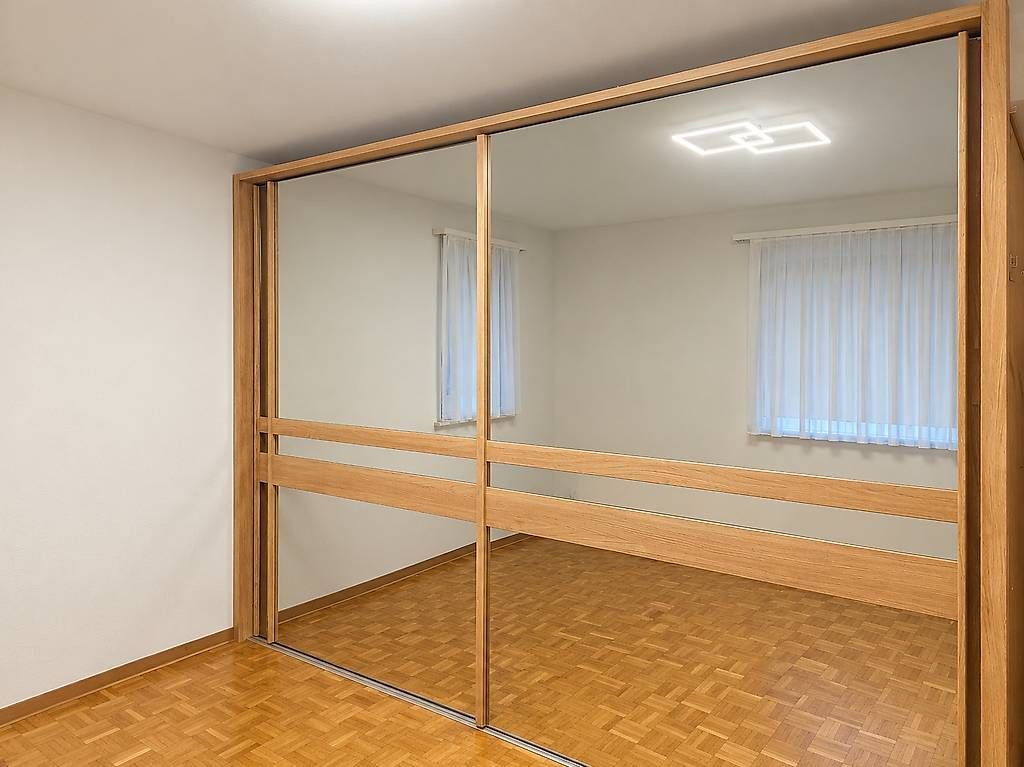 Pfister Armoires: Schrank – D'occasion à Spreitenbach par has_f86v