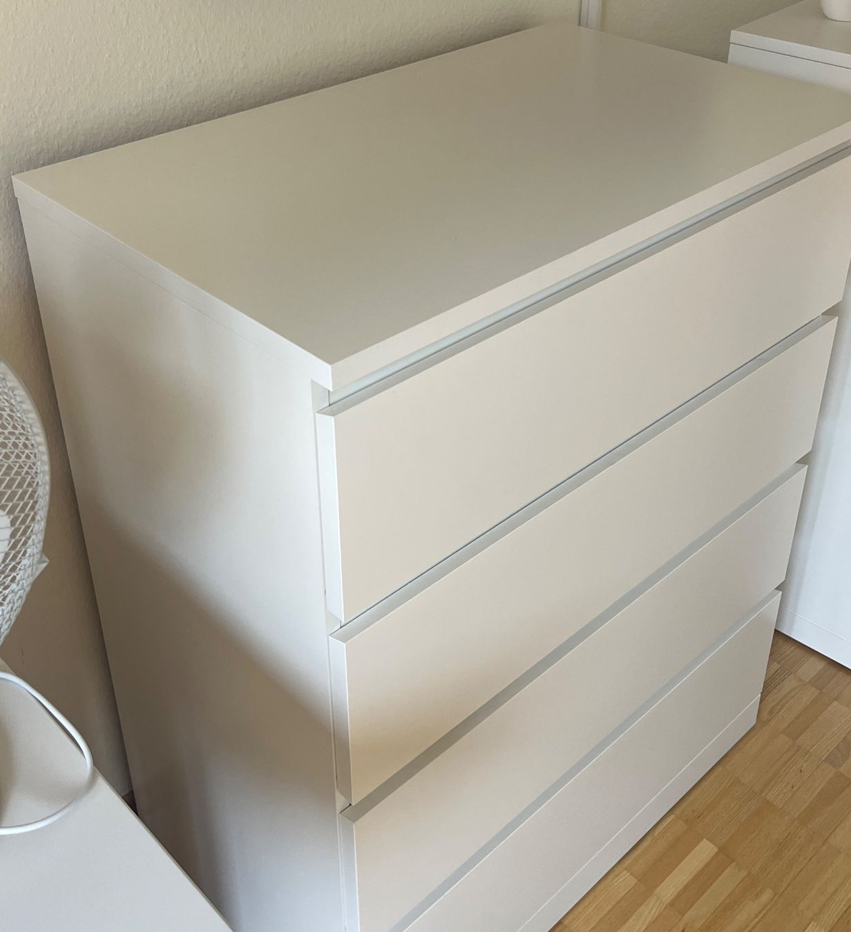 Ikea Cassettiere: Weisse Kommode 4 Schubladen – Ikea MALM – Usato da Zürich venduto da leanfu_ 1