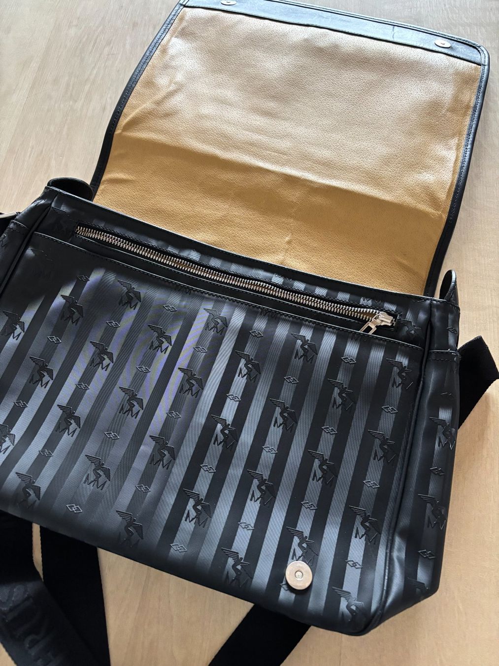 Maison Mollerus Altro in  Abbigliamento & Accessori: Umhängetasche Maison Mollerus, schwarz – Usato da Zürich venduto da Schoch_Eveline 1