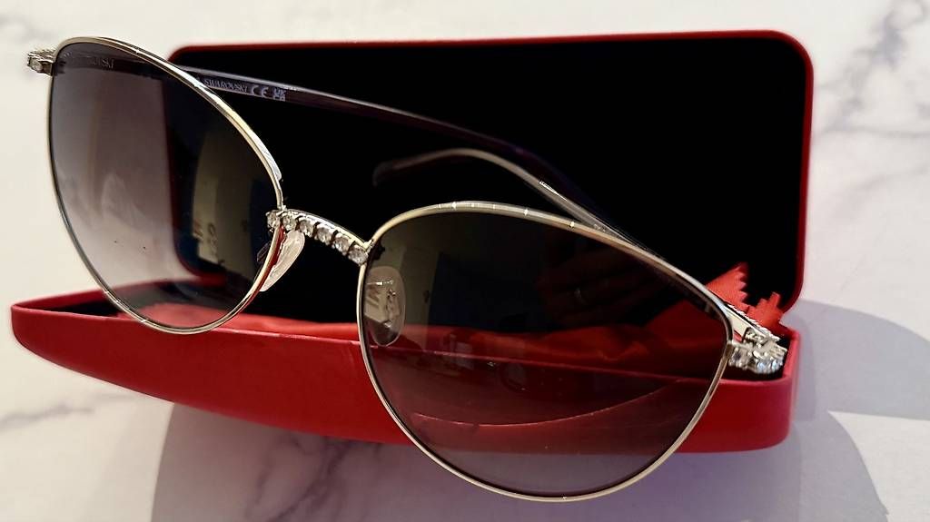 Occhiali & Lenti:  SWAROVSKI Damen Sonnenbrille  – Usato da Inwil venduto da Rknuddel