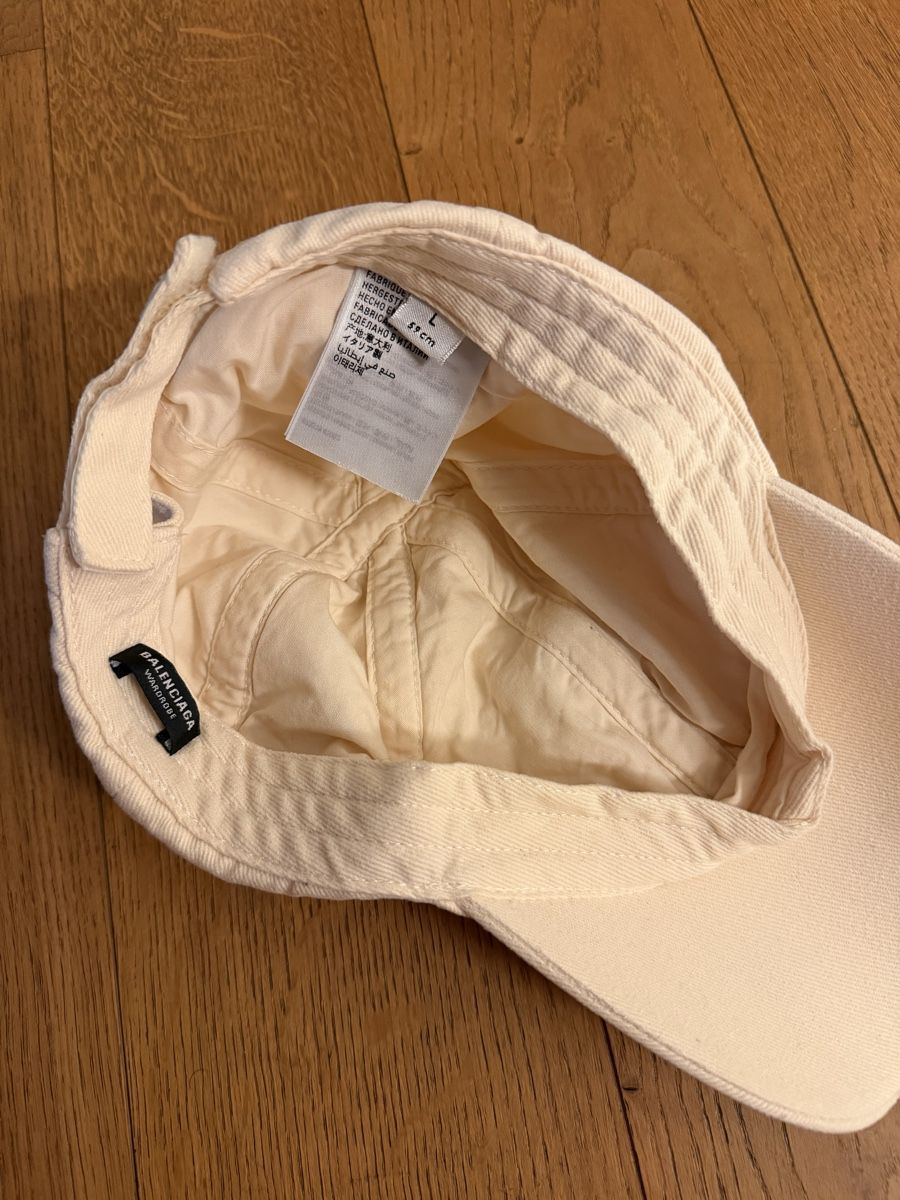 Balenciaga Altro in  Abbigliamento & Accessori: BALENCIAGA Kappe – Usato da Baden venduto da mdct_ 1