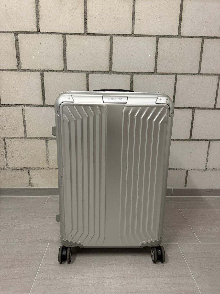 Samsonite Valigie: Koffer Samsonite – Nuovo (secondo la descrizione) da Bern venduto da Paramagurunathan