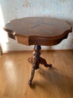 Table guéridon en bois