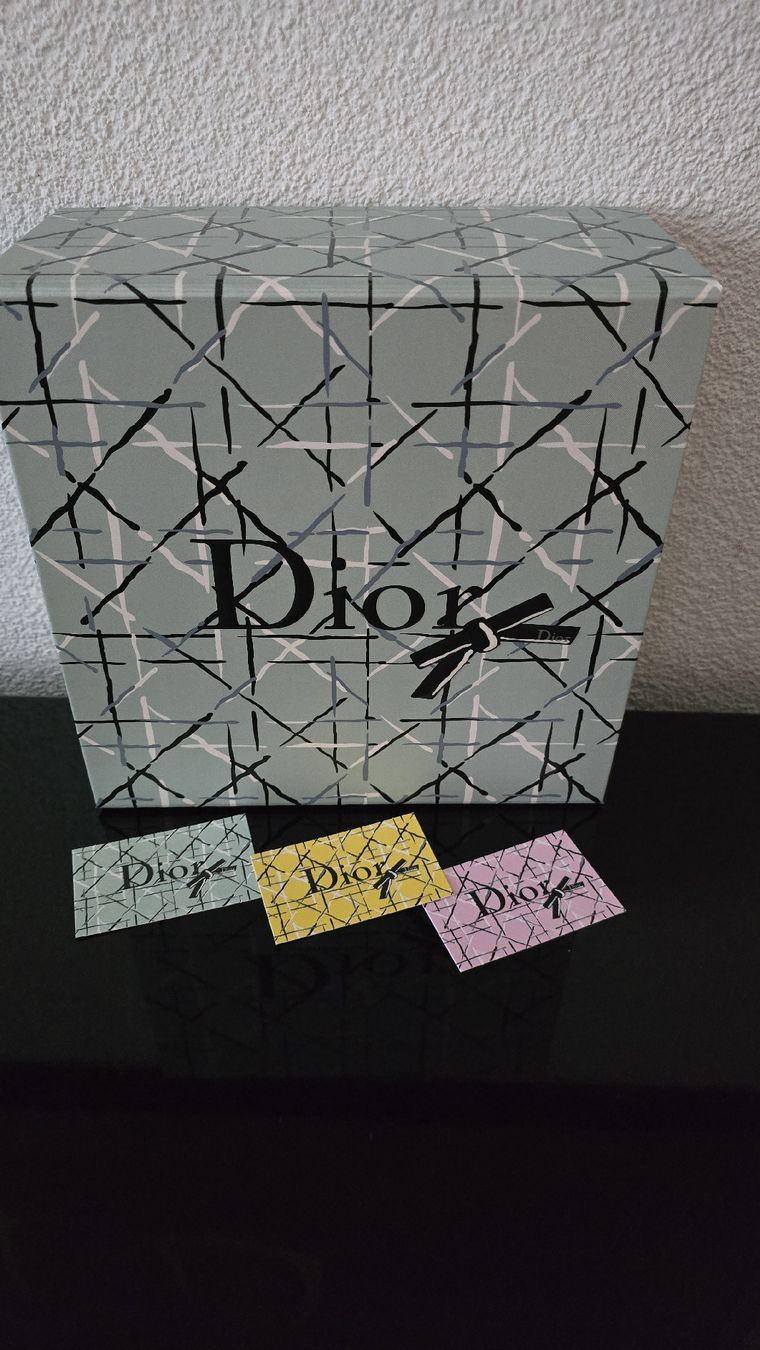 Tutte le decorazioni: Dior Box ca 23x 23 cm – Nuovo e nell'imballaggio originale da wallisellen venduto da funkelsternchen5