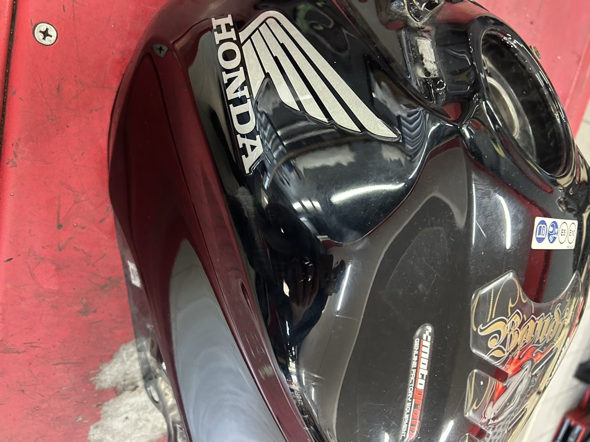 Honda Strada: Reservoir cb650r – Usato da Ecublens VD venduto da RodrigoFortunato249 3