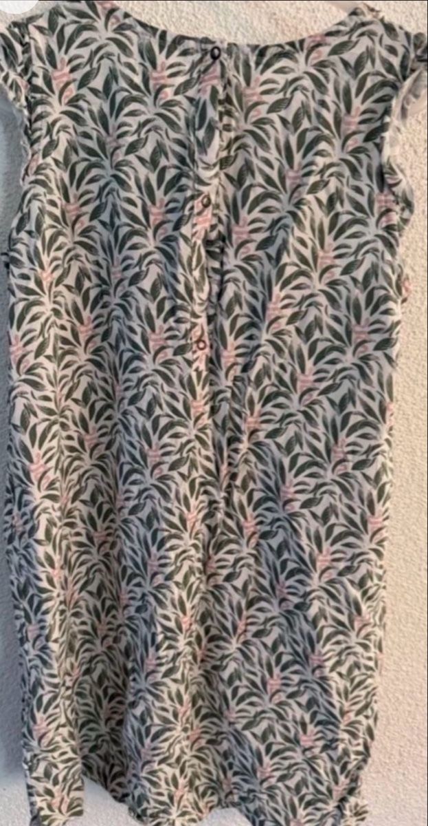 Vestiti & Gonne: Blune Kleid Paris Blumenmuster Grösse 134 10A  – Nuovo (secondo la descrizione) da Freidorf TG venduto da nad_fxh7 1