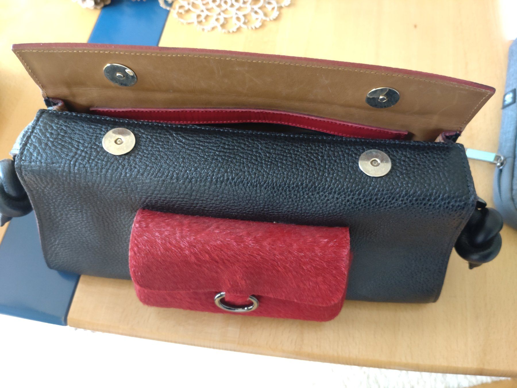Taschen für Damen: Handtasche – Gebraucht aus Lenzburg von cloud04 4