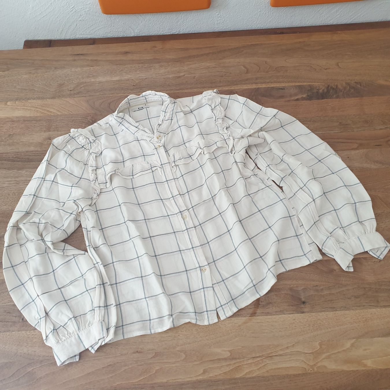 C&A Camicette: Bluse kariert mit Rüschen, Grösse 36, C & A – Usato da Malters venduto da burzi
