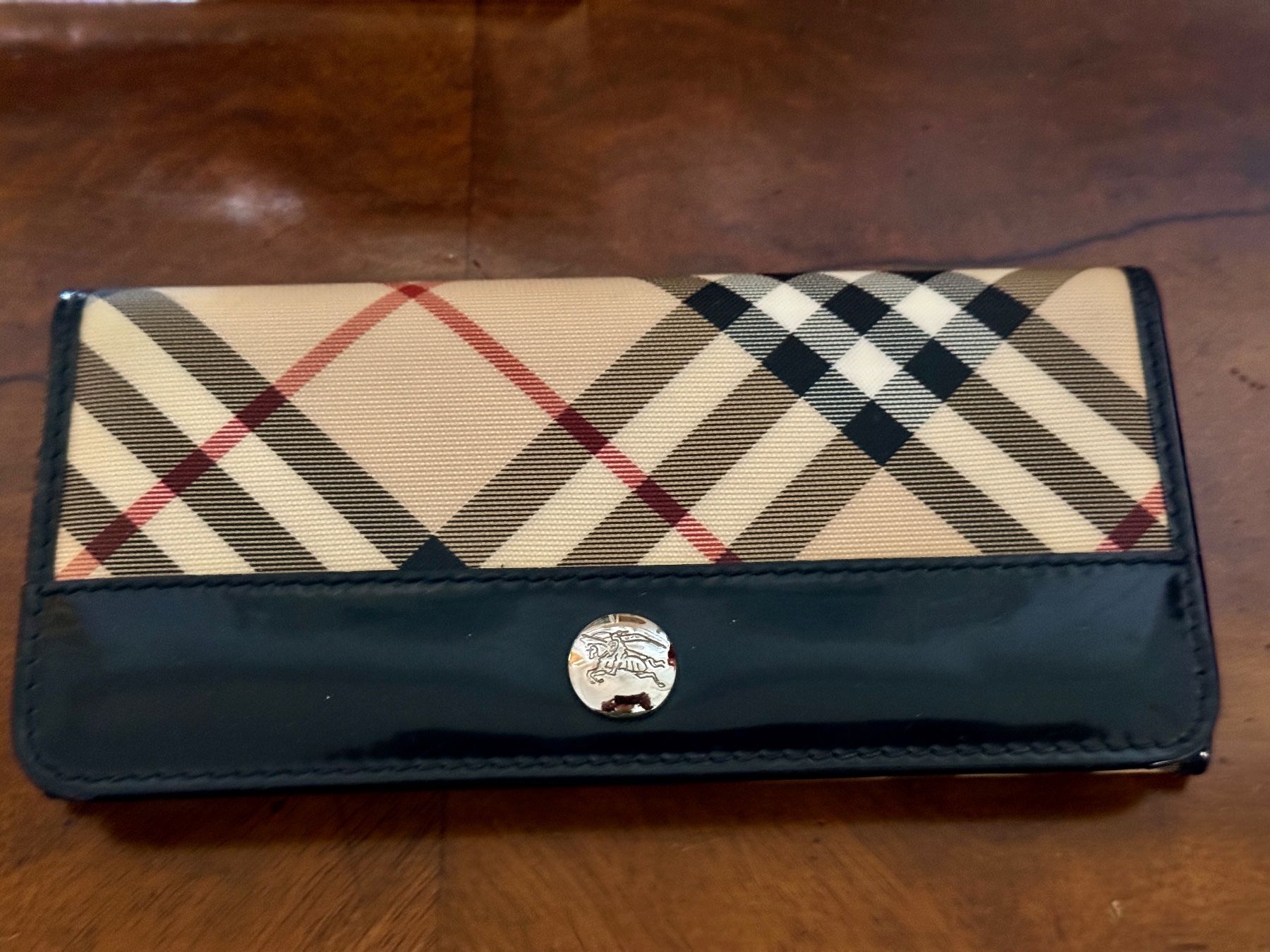 Burberry Portamonete: Burberry Wallet – Usato da Genève venduto da mar_g5r2