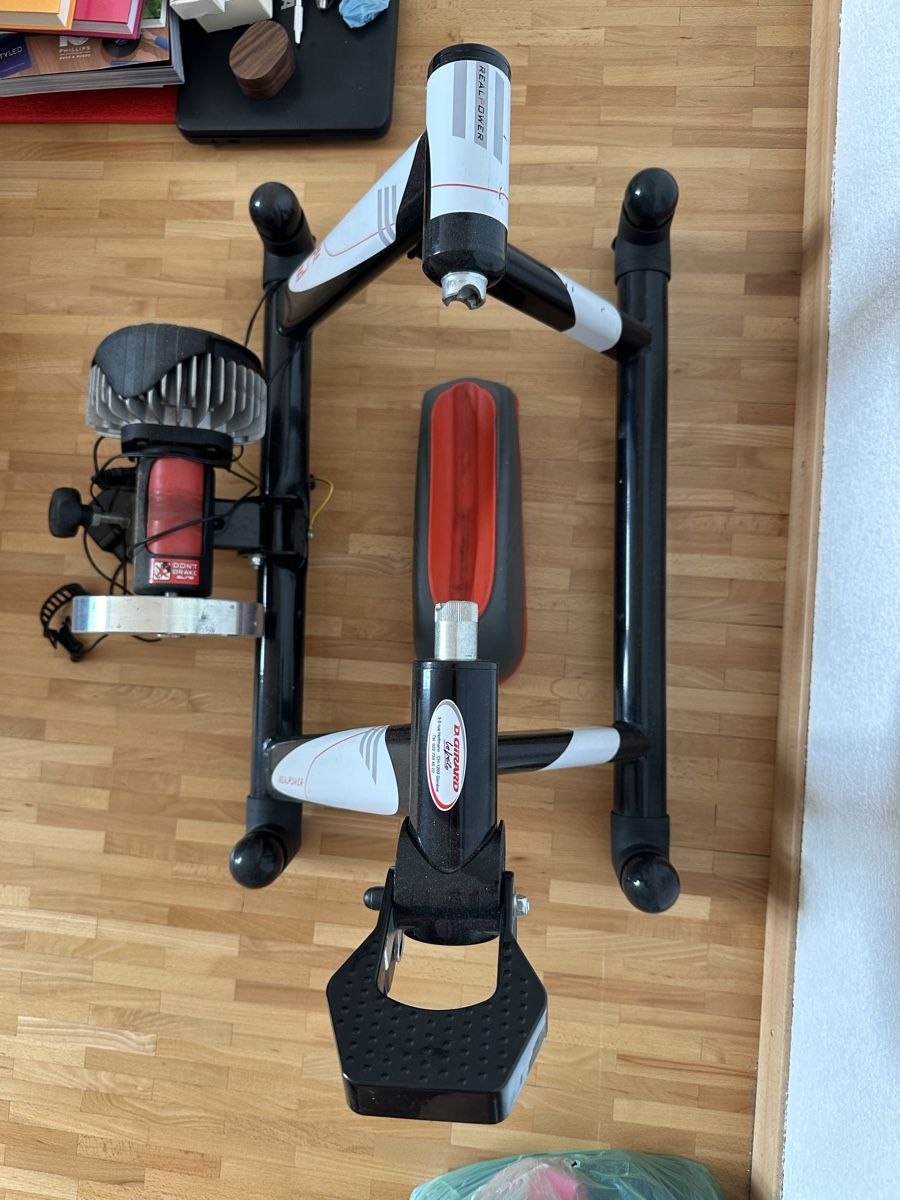Hometrainer: Elite Realpower Bicycle Trainer – Usato da Luins venduto da vvs_7kqr 1