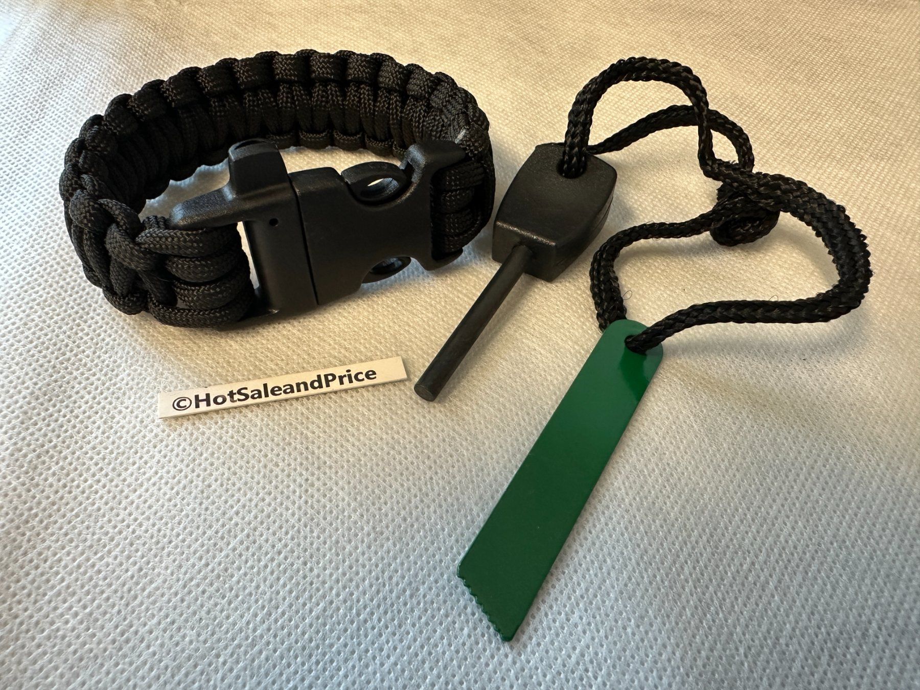 Guinzagli & Collari: Paracord Rettungsseil,Set mit Feuerstein – Nuovo e nell'imballaggio originale da Courlevon venduto da HotSaleandPrice 1