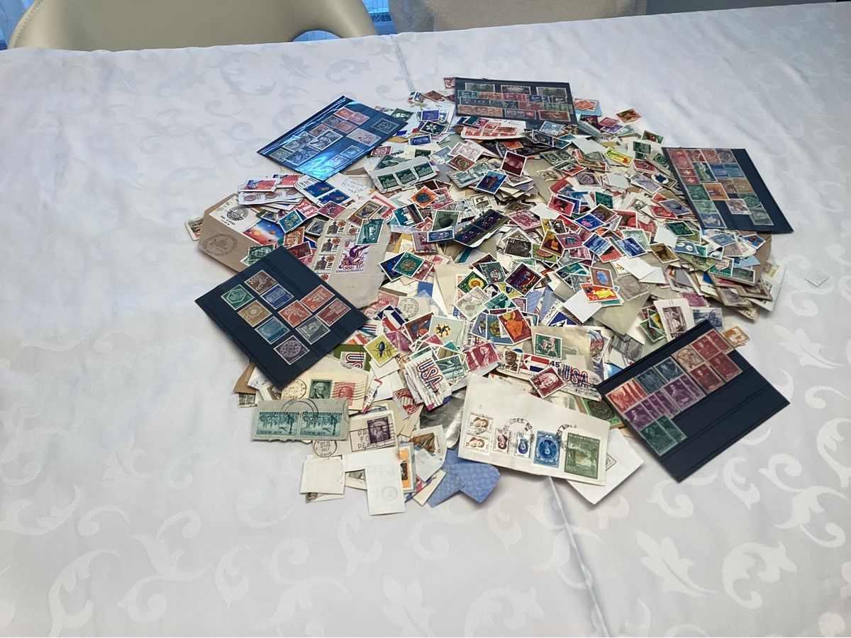 Alle Briefmarken: Lot Briefmarken Schweiz u. Weltweit ca 800 gr.Schnäppchen. – Gebraucht aus Gebenstorf von Filu1313 1