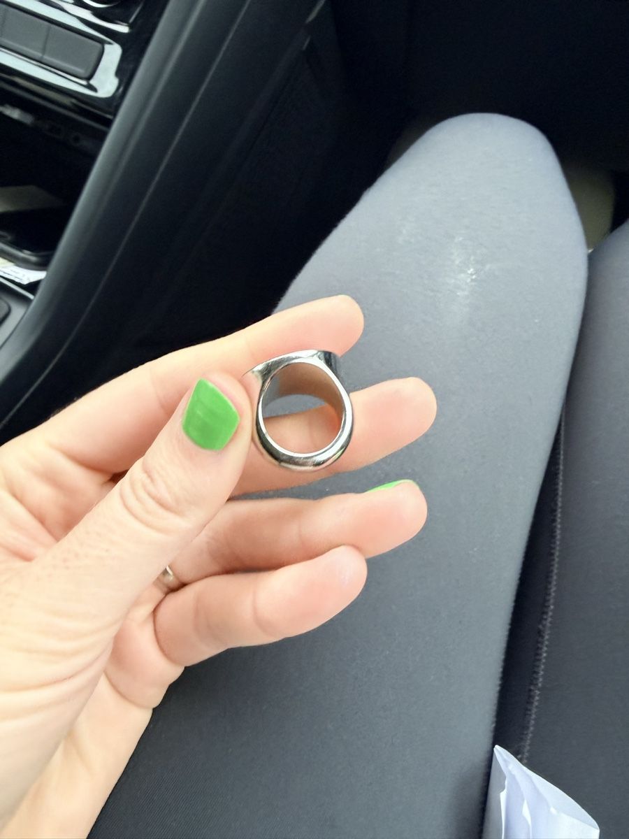 Bagues: Roter Statement Ring, neuwertig, Grösse 17 mm – D'occasion à Dotzigen par White_Warrior 1
