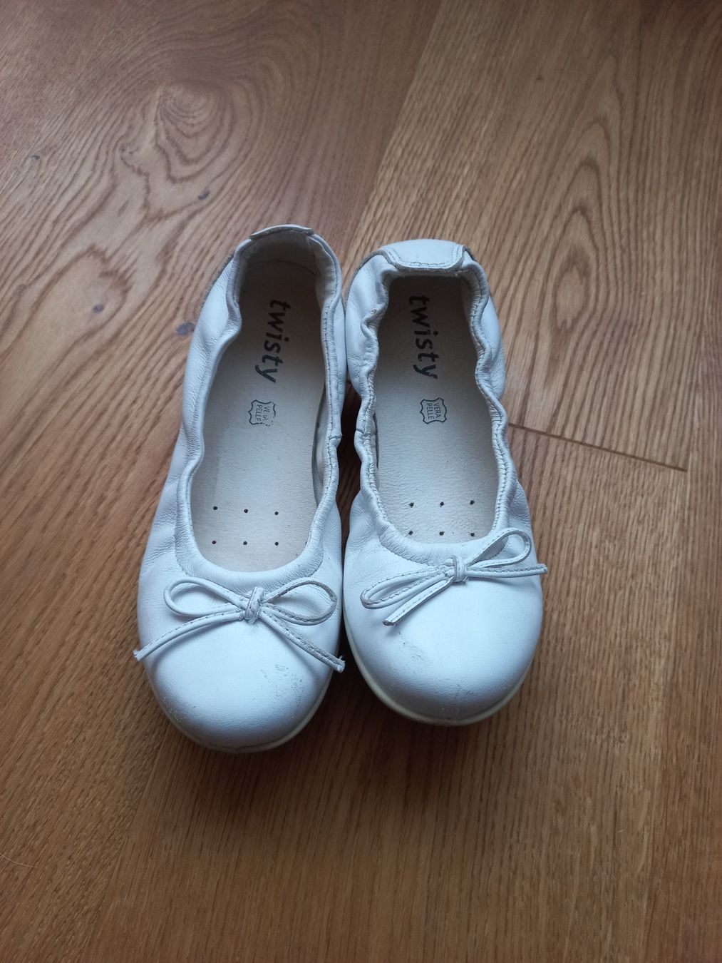 Scarpe per ragazze: Echt Leder ballerinas gr.32 – Usato da Bachenbülach venduto da enigmatic 1