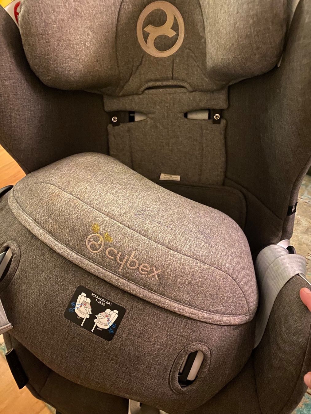 Seggiolini per auto: Kindersitz Sirona – Usato da Rotkreuz venduto da Cherblo 2