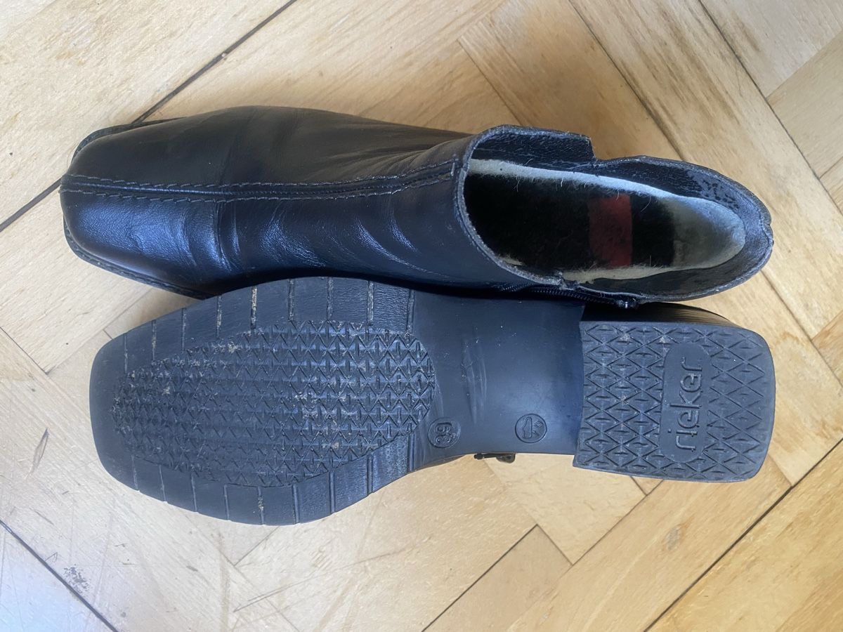 Rieker Scarpe da donna: Rieker Black Leather Ankle Boots – Nuovo (secondo la descrizione) da Bern venduto da alexjop 5