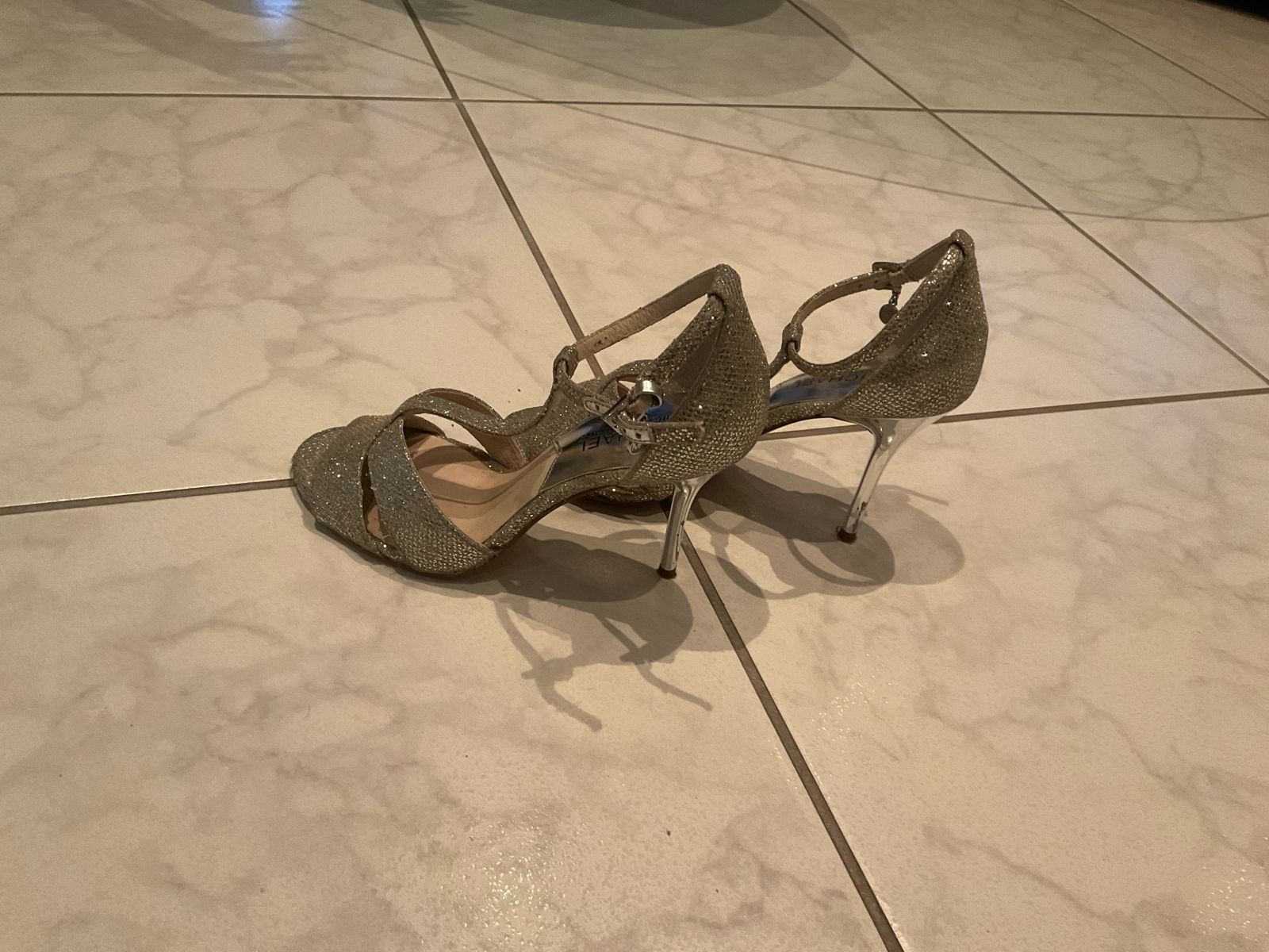 Michael Kors Damenschuhe: MICHAEL KORS Pumps Gr. 35.5 bzw. 5.5 – Gebraucht aus Eschen von evi_8xrh 1