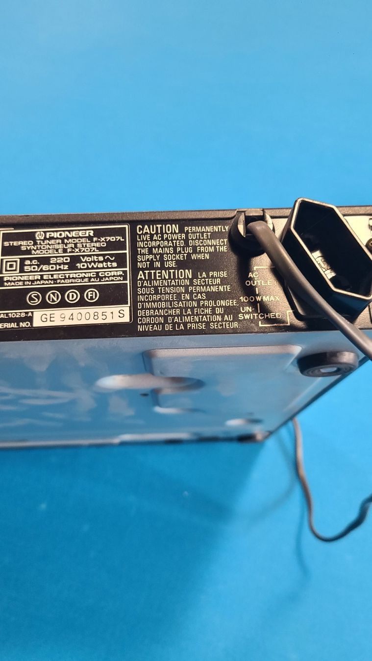 Pioneer Radios: Älterer Tuner von PIONEER – Gebraucht aus Embrach von F22 3
