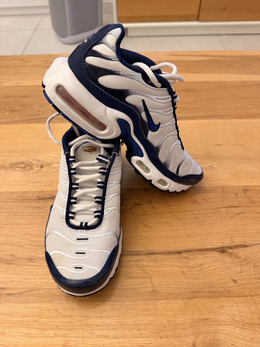 Herrenschuhe: Baskets Nike Air Max Plus blanc bleu pointure 35.5 – Gebraucht aus Bellevue von dol_dfm2 1