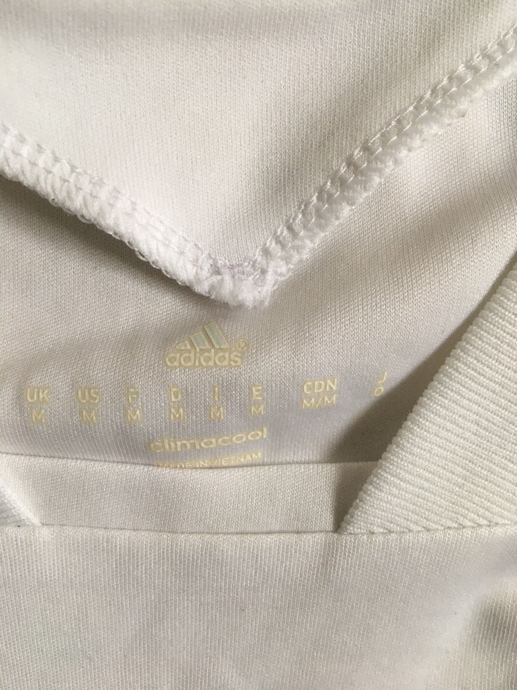 Adidas T-shirt: Sport T-Shirt M – Usato da Arth venduto da Vrecam51 1