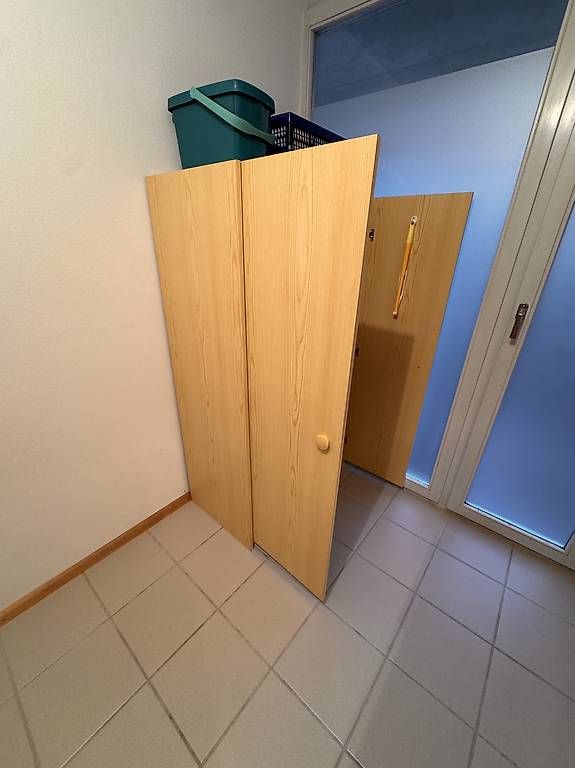 Armadi: Vorats-/ Putzschrank – Usato da Lausen venduto da 160899 1