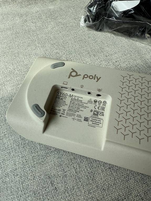 Casse acustiche: Poly Sync 60 USB/Bluetooth smart speakerphone – Usato da Zürich venduto da YanaZam 2