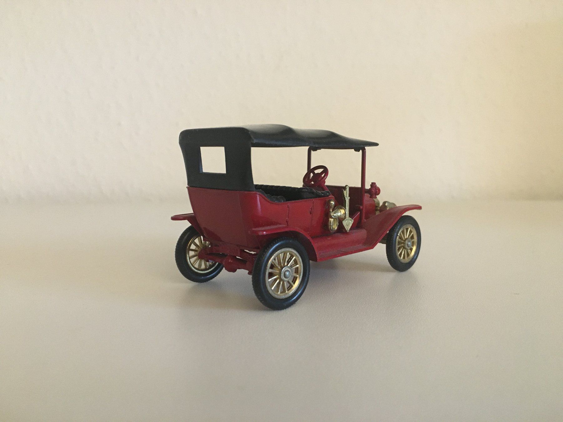 Ford Modellini d'auto: Oldtimer Modell Ford Model T 1911 Nr. Y-1 By Lesney – Usato da Glattfelden venduto da ROM57 3