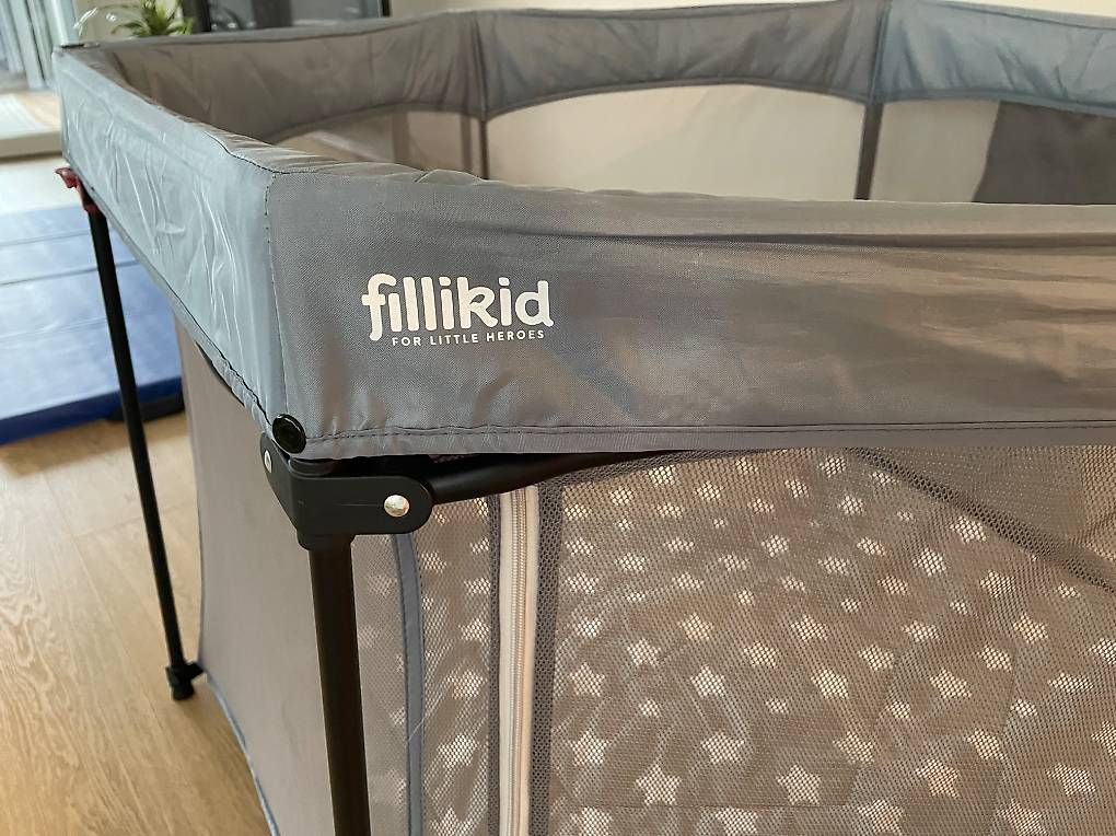 Box & Barriere di sicurezza: fillikid Laufgitter 6-eckig grau – Usato da Morbio Inferiore venduto da JessJessJess 2
