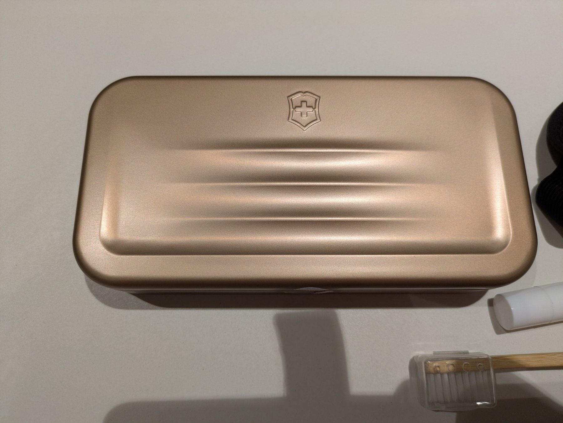 Custodie per cosmetici: Victorinox Etui/Box, Gold – Nuovo e nell'imballaggio originale da Dübendorf venduto da bluenile80 2