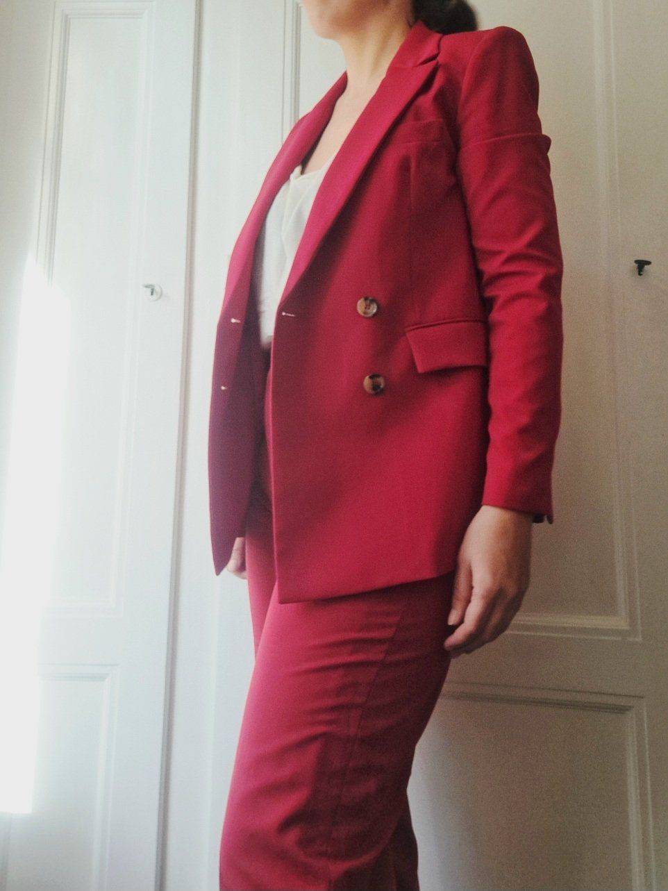 Mango Anzüge & Kostüme: Ensemble tailleur rouge – Gebraucht aus Genève von UneGenevoiseVintage