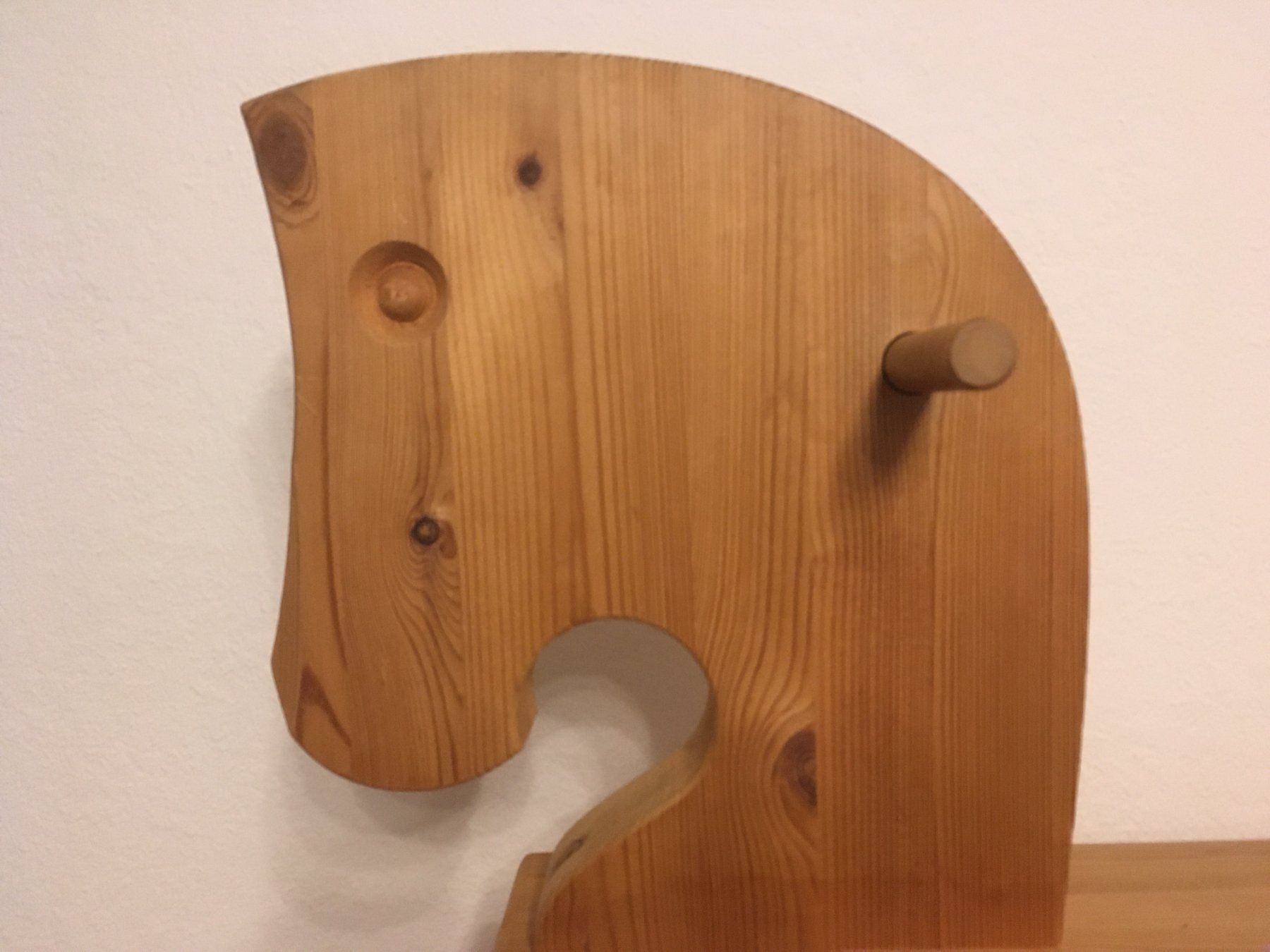 Giocattoli: Schönes Schaukelpferd aus Holz – Usato da Marbach LU venduto da Hoheduene 3