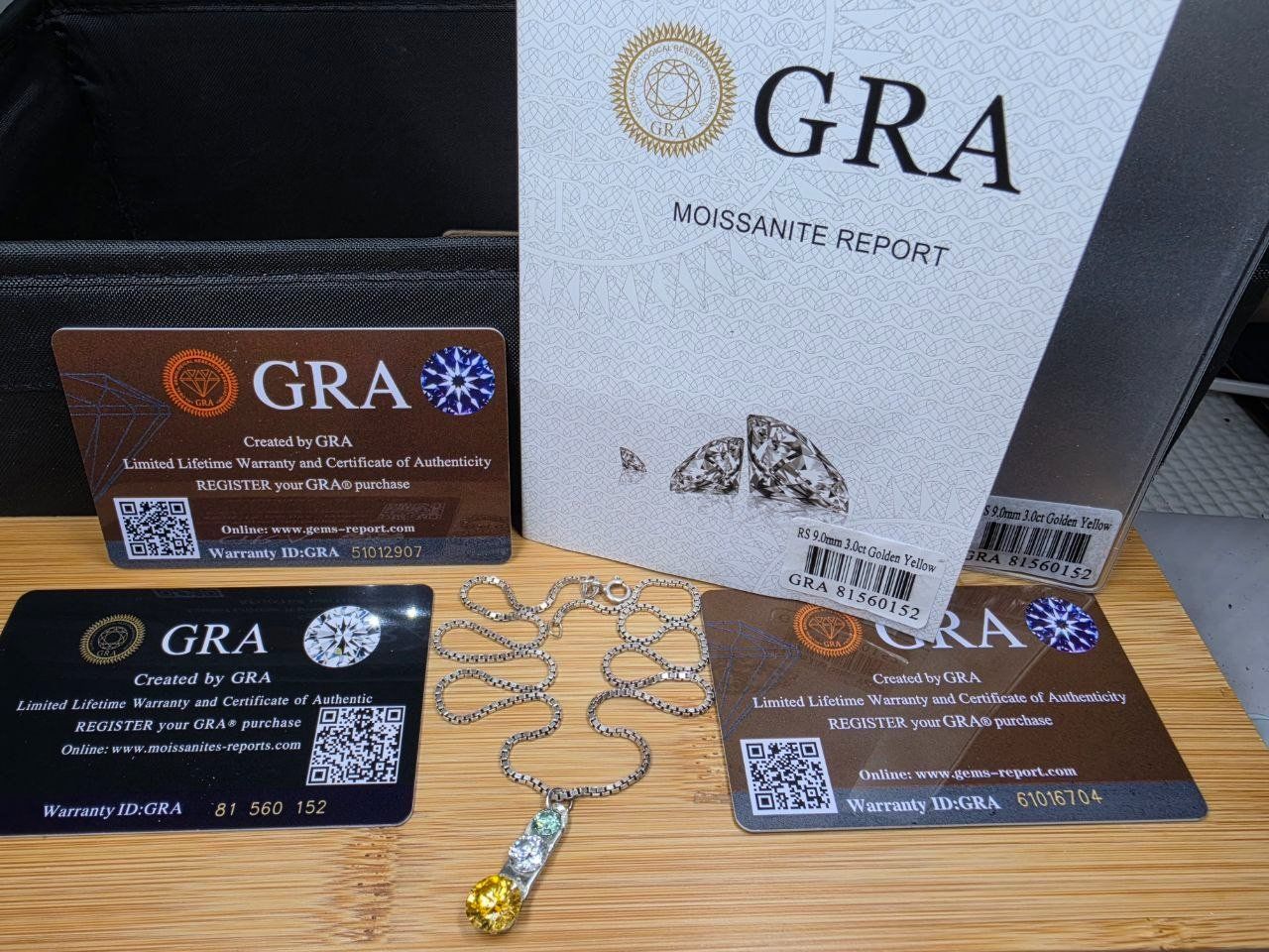 Catenine: Collier argent avec diamants de moissanite certifiés GRA – Usato da Reconvilier venduto da MARCLAT 2