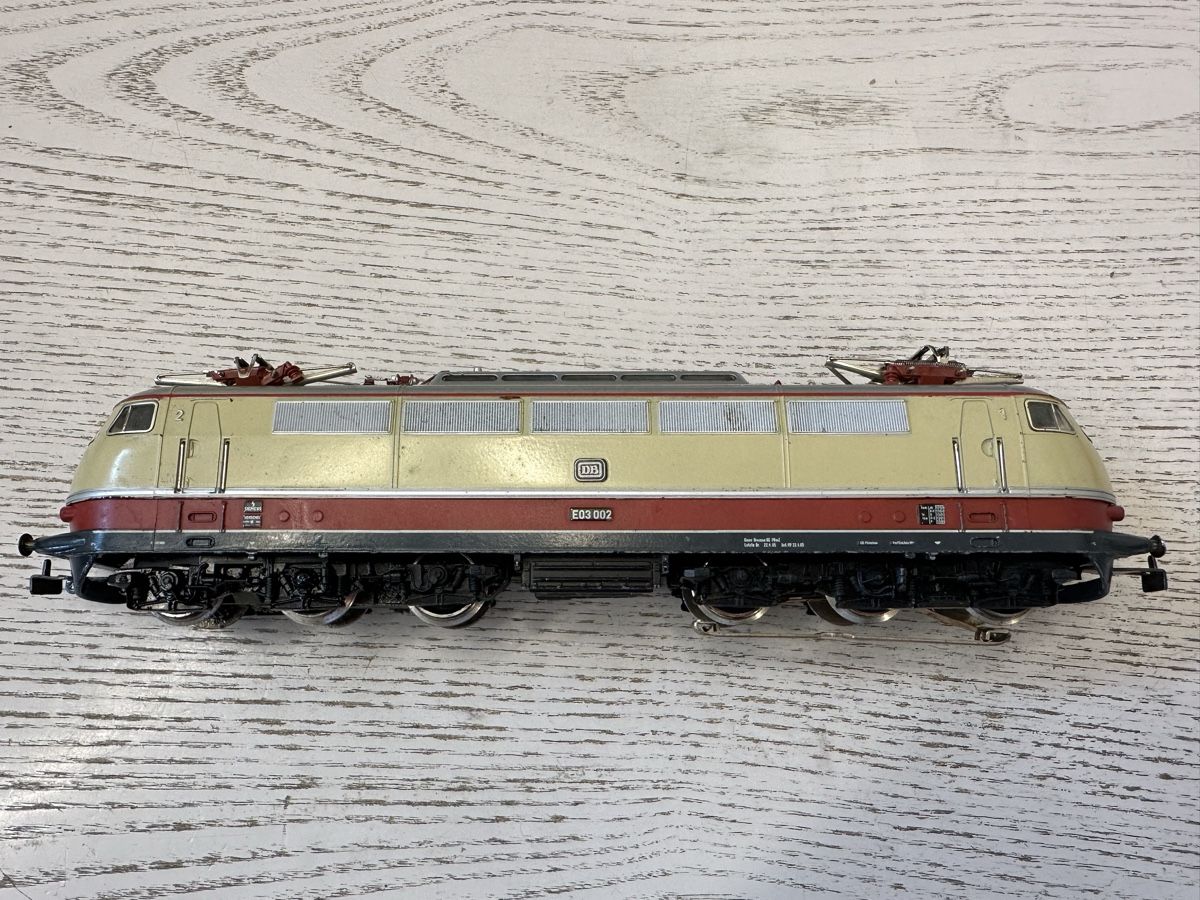 Märklin Modellini di ferrovie: Märklin 3053 DB BR 103 Prototyp mit OVP – Usato da Lupsingen venduto da New-Haven 3