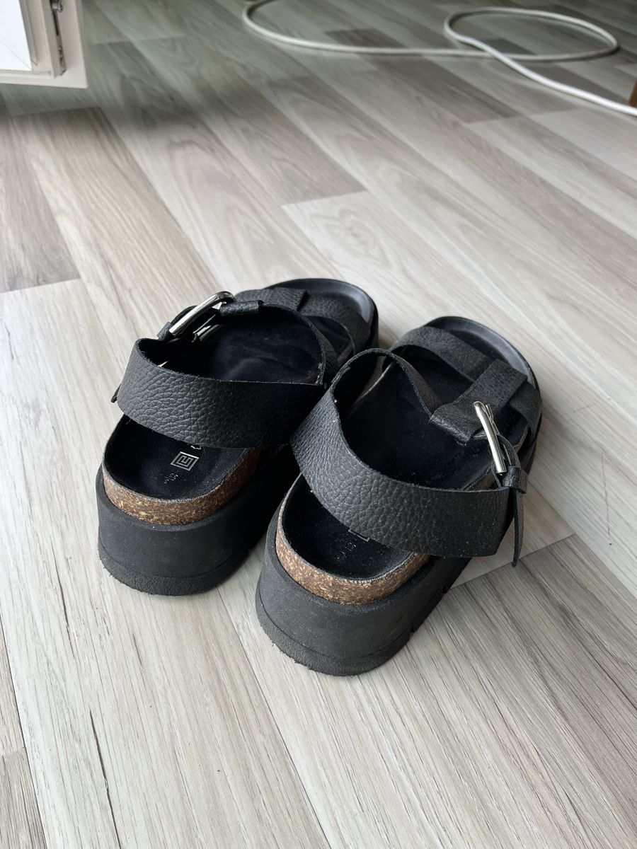 Scarpe da donna: Ledersandalen mit Korksohle – Usato da Sarnen venduto da sab_ll66 2