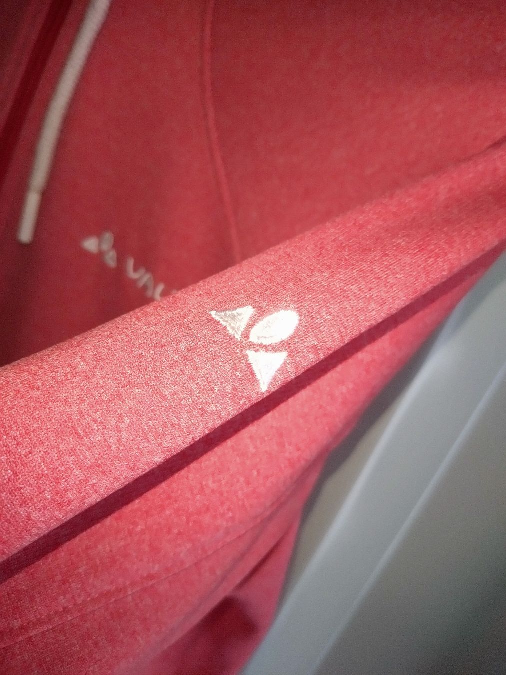 Vaude Giacche: Veste Vaude rose, taille S, Long zip TBE – Usato da Farvagny-le-Grand venduto da LaCaverne 2